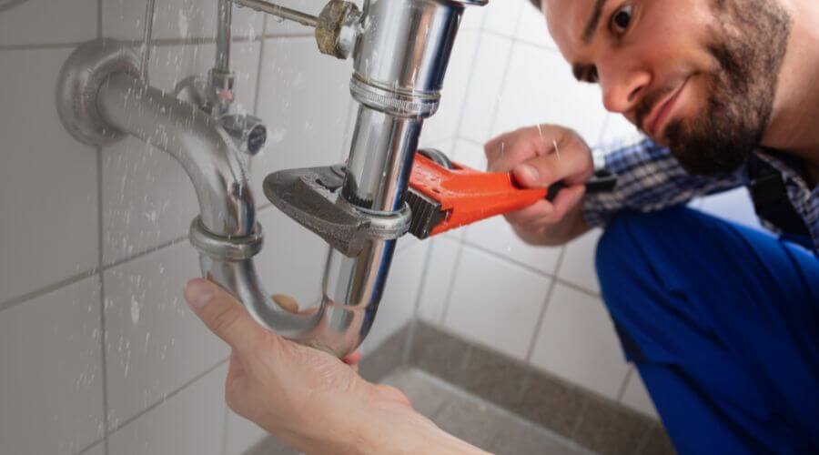 Professional clogged toilet repair in Rhode Island